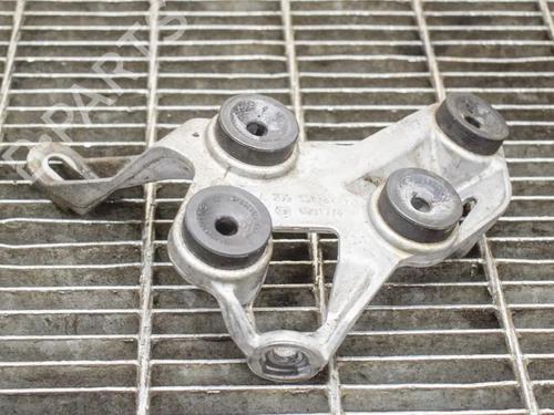 Støtte MERCEDES-BENZ C-CLASS Convertible (A205) C 200 (205.442) (184 hp) 8833698