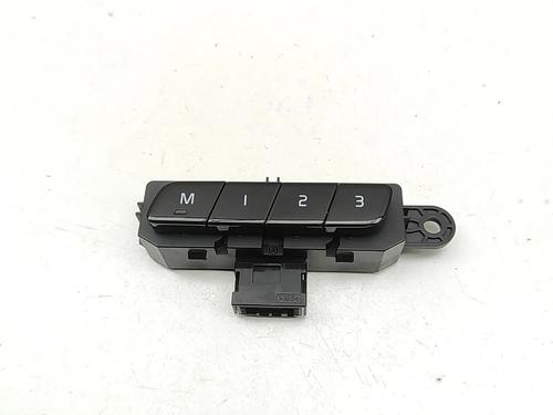 switch-volvo-xc90-ii-256-2014-33385488 main image