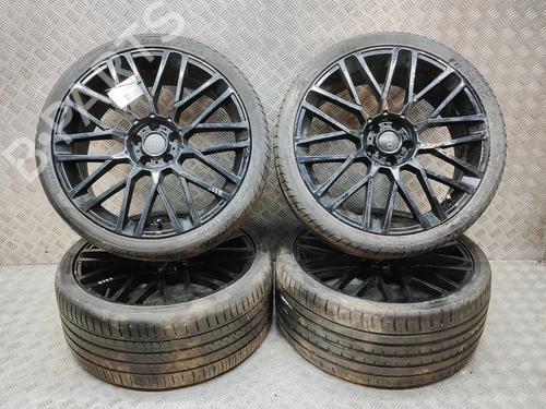wheel-set-audi-a5-8t3-2007-2008-2009-2010-2011-2012-2013-2014-2015-2016-2017-37402359 main image