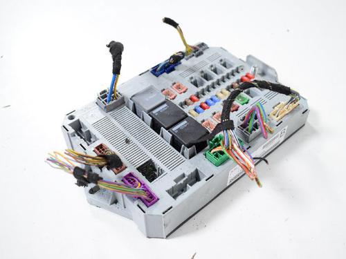 Used Fuse box Fuse box JAGUAR XF I (X250) 3.0 D (211 hp) 9902497 9902497