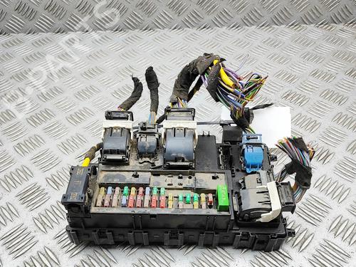 Used Fuse box Fuse box 37642805 37642805