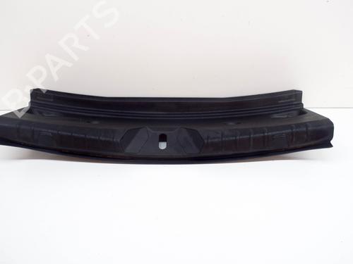 Used Tailgate trim BMW 2 Coupe (F22, F87) 220 i (184 hp) 14642762