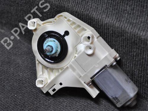 Left rear window motor LAND ROVER DISCOVERY IV (L319) 2.7 TD 4x4 | BP6729152E23 