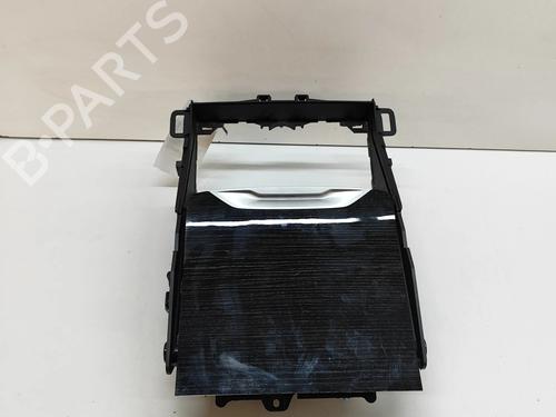 Porta-luvas BMW X7 (G07) xDrive M 50 d (400 hp) 28562923