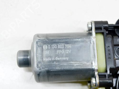 Right front window motor AUDI A4 B9 Avant (8W5, 8WD) 1.4 TFSI | BP8835872E20