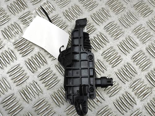 Hood lock TESLA MODEL 3 (5YJ3) EV | BP32269357C133