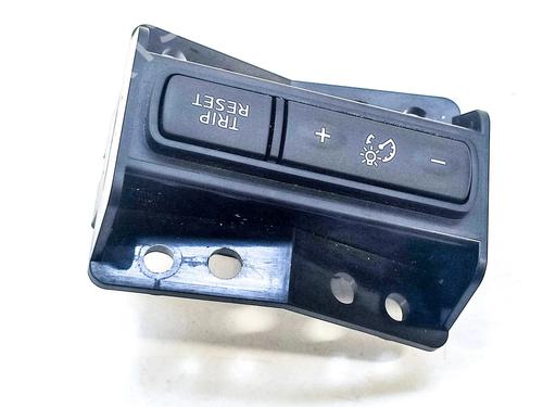 Switch NISSAN QASHQAI II (J11, J11_) 1.2 DIG-T | BP6760320I30