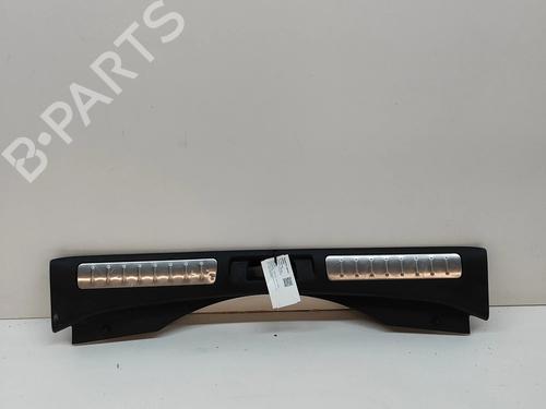Used Tailgate trim Tailgate trim LAND ROVER RANGE ROVER EVOQUE (L538) 2.2 D 4x4 (190 hp) 28045783 28045783