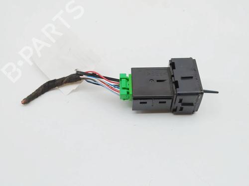 Switch JAGUAR XE (X760) 2.0 D | BP38421818I30 - Image 2