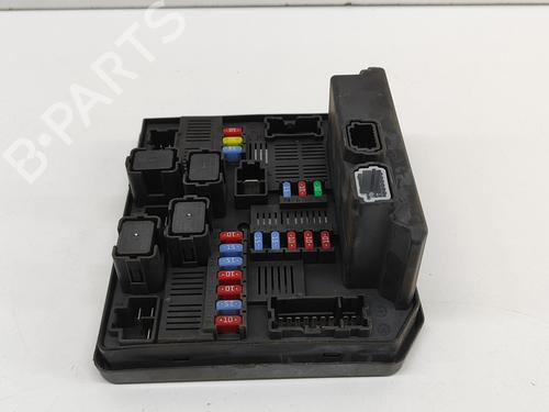 Used Fuse box RENAULT KOLEOS I (HY_) 2.0 dCi (HY0K) (150 hp) 24142546