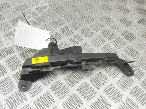 front-bumper-bracket-land-rover-range-rover-evoque-l551-2018-34443066 main image