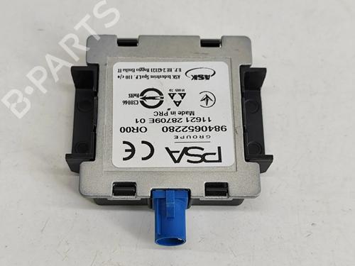 Used Electronic module Electronic module CITROËN C4 III (BA_, BB_, BC_) 1.2 PureTech 130 (BAHNSA, BAHNSB) (130 hp) 28687215 28687215