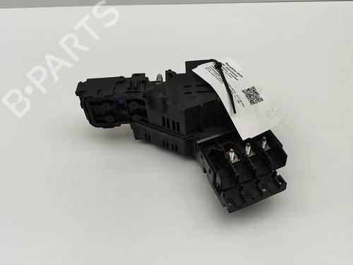 fuse-box-mercedes-benz-gle-w166-2015-2016-2017-2018-26167957 main image