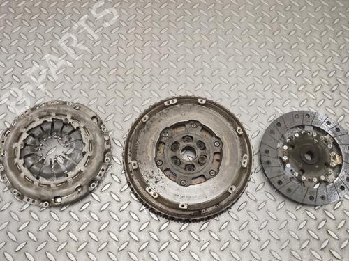 BP30235851O1 main image