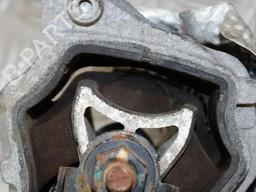 Engine mount LAND ROVER RANGE ROVER EVOQUE (L538) 2.0 D 4x4 | BP6742200M89 