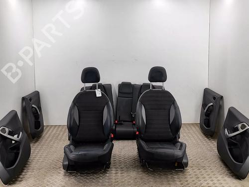 Used Seats set Seats set PEUGEOT 2008 I (CU_) 1.2 VTi (82 hp) 19283667 19283667