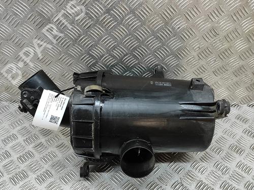 Used Air filter box TOYOTA HIACE IV Bus (__H1_, __H2_) 2.7 (RCH13, RCH23) (144 hp) 23561900