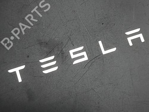 Elektronisk modul TESLA MODEL Y (5YJY) Long Range All-wheel Drive | BP30856858M83