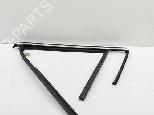 Dørliste Dørliste VOLVO V60 II (225) B6 Mild-Hybrid AWD (299 hp) 33382750 33382750