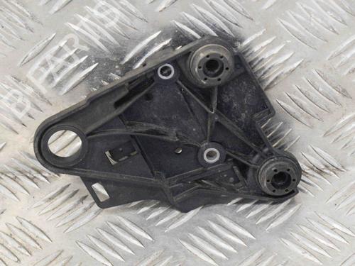 Used Support VW PASSAT B8 (3G2, CB2) 1.6 TDI (120 hp) 6757496