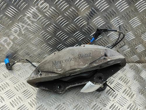 Used Right front brake caliper Right front brake caliper MERCEDES-BENZ E-CLASS Convertible (A238) E 220 d (238.414) (194 hp) 33376356 33376356