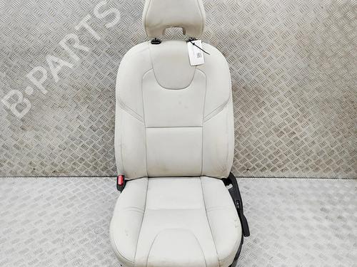 Stol venstre foran Stol venstre foran VOLVO V40 Hatchback (525) D3 (150 hp) 34136530 34136530