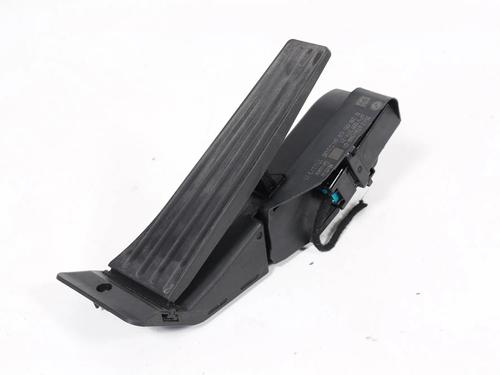 Used Pedal BMW 1 Convertible (E88) 118 d (136 hp) 9900250