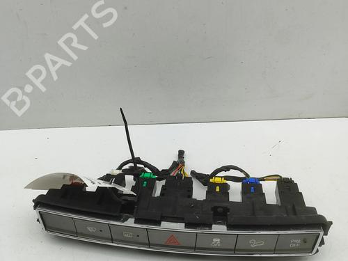 Used Switch Switch SSANGYONG REXTON W / REXTON 2.2 Xdi All-wheel Drive (178 hp) 32973979 32973979