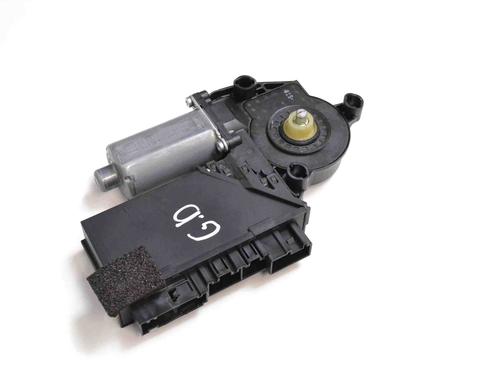 Rudehejsemotor bagstkærm højre PORSCHE CAYENNE (9PA) S 4.5 (340 hp) 30213905