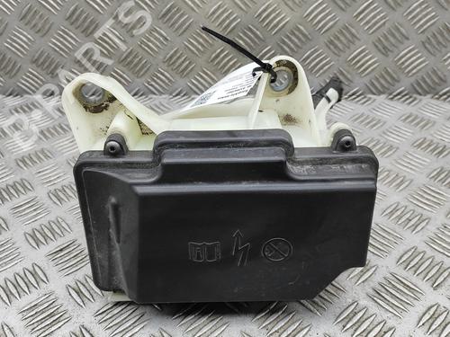 Sikringsdåse MERCEDES-BENZ C-CLASS T-Model (S205) C 350 e (205.247) (279 hp) 30523166