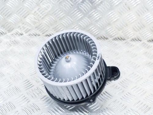 Used Heater blower motor TESLA MODEL S (5YJS) 75D AWD (525 hp) 8827002