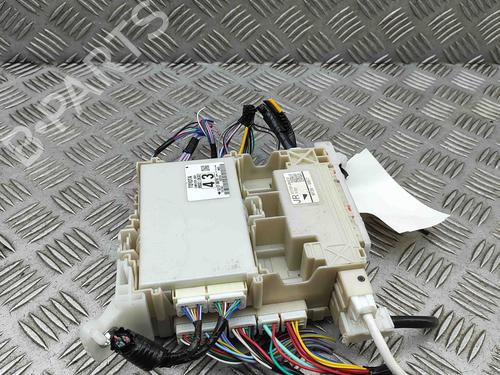 Fuse box TOYOTA HILUX VIII Pickup (_N1_) 2.4 D 4WD (GUN125_, GUN125R) | BP29459443E1 