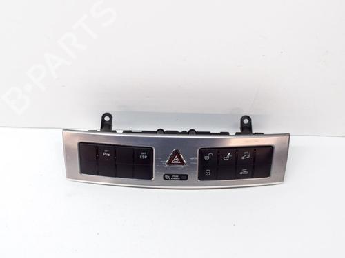 Used Switch MERCEDES-BENZ C-CLASS (W203) C 320 CDI (203.020) (224 hp) 9511411