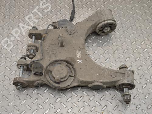 Venstre bagtil bærearm ALFA ROMEO GIULIA (952_) 2.2 D (952AFA25, 952AFM25, 952ALA25) (180 hp) 30234649