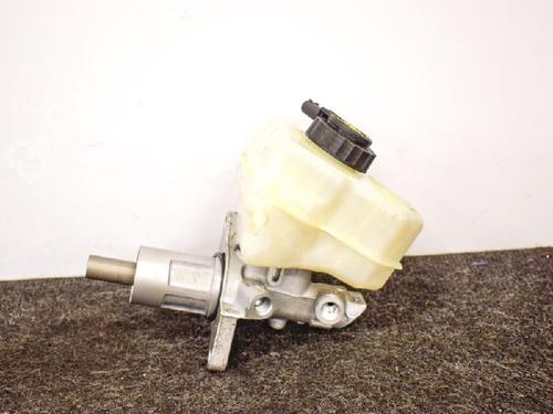 Used Brake master cylinder BMW 1 Convertible (E88) 135 i (306 hp) 14664893
