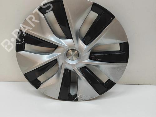 Used Hub cap TESLA MODEL Y (5YJY) EV Rear-Wheel Drive (299 hp) 31297024