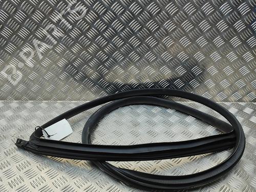 rubber-door-seal-tesla-model-3-5yj3-2017-34190617 main image