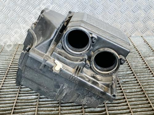 Used Air filter box LAND ROVER DISCOVERY IV (L319) 3.0 SDV6 4x4 (256 hp) 6766316