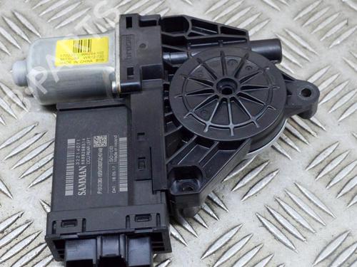Rudehejsemotor bagstkærm venstre VOLVO V90 II Estate (235) D4 (190 hp) 12312559