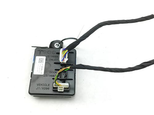 Electronic module TESLA MODEL Y (5YJY) Long Range All-wheel Drive | BP33625336M83 - Image 3
