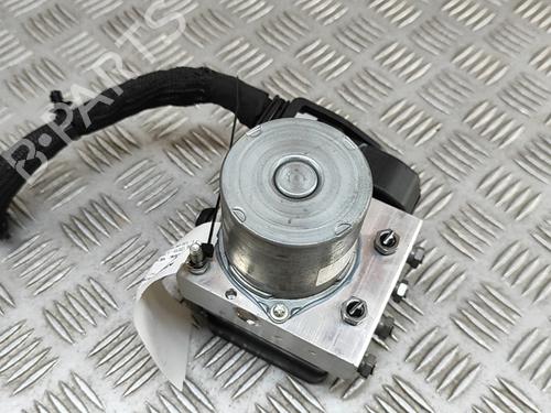 Used ABS pump MERCEDES-BENZ CLA (C118) CLA 200 (118.387) (163 hp) 28676004