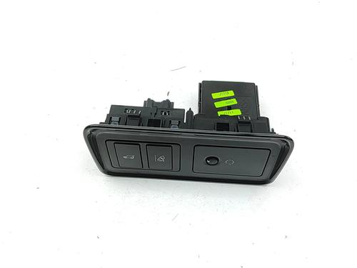 switch-jaguar-f-pace-x761-2015-33382718 main image