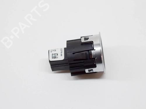 Switch JAGUAR E-PACE (X540) 2.0 D150 | BP10526753I30 - Image 2