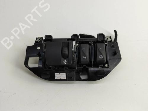 switch-renault-clio-iv-bh_-2012-2013-2014-2015-2016-2017-2018-2019-2020-2021-24818973 main image
