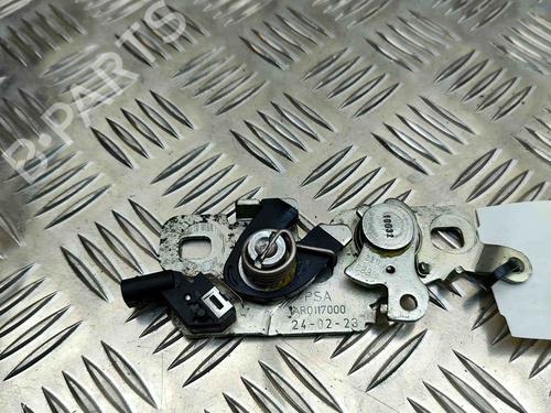 Used Hood lock OPEL ASTRA L (OV5) 1.2 (FPHNSL, FPHNSR) (131 hp) 29486764