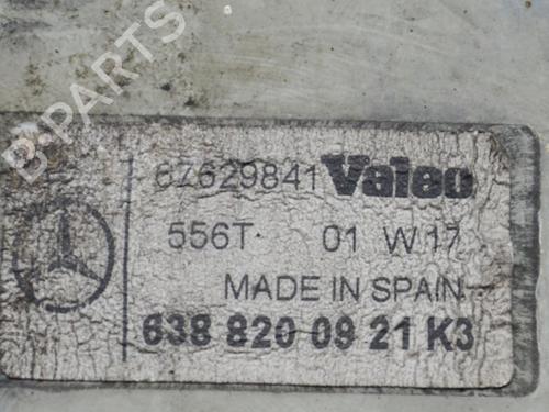 Right front indicator MERCEDES-BENZ VITO Bus (W638) 112 CDI 2.2 (638.194) | BP10401468C33 