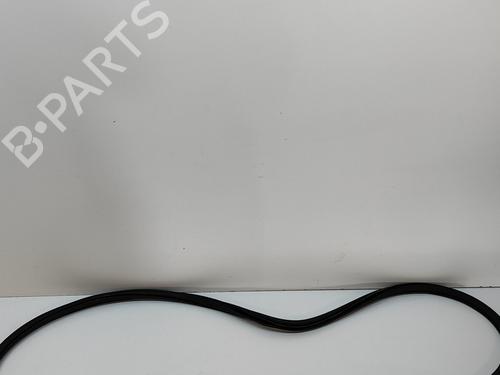 Used Rubber door seal VOLVO XC40 (536) B3 Mild-Hybrid (163 hp) 28557583
