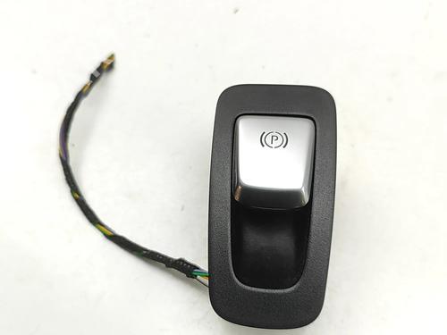 switch-mercedes-benz-e-class-w213-2016-33386250 main image