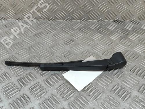 Used Rear windshield wiper arm MERCEDES-BENZ A-CLASS (W176) A 180 (176.042) (122 hp) 25217981