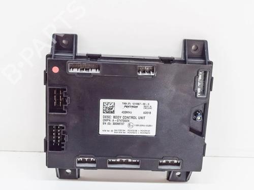 Used Electronic module Electronic module TESLA MODEL S (5YJS) 75 (388 hp) 7798429 7798429